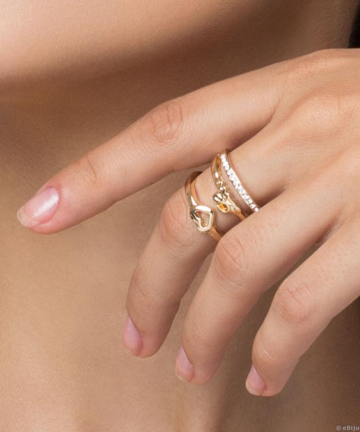Aranyszínű Love gyűrű, szívecskével és kristályokkal, 18 mm
