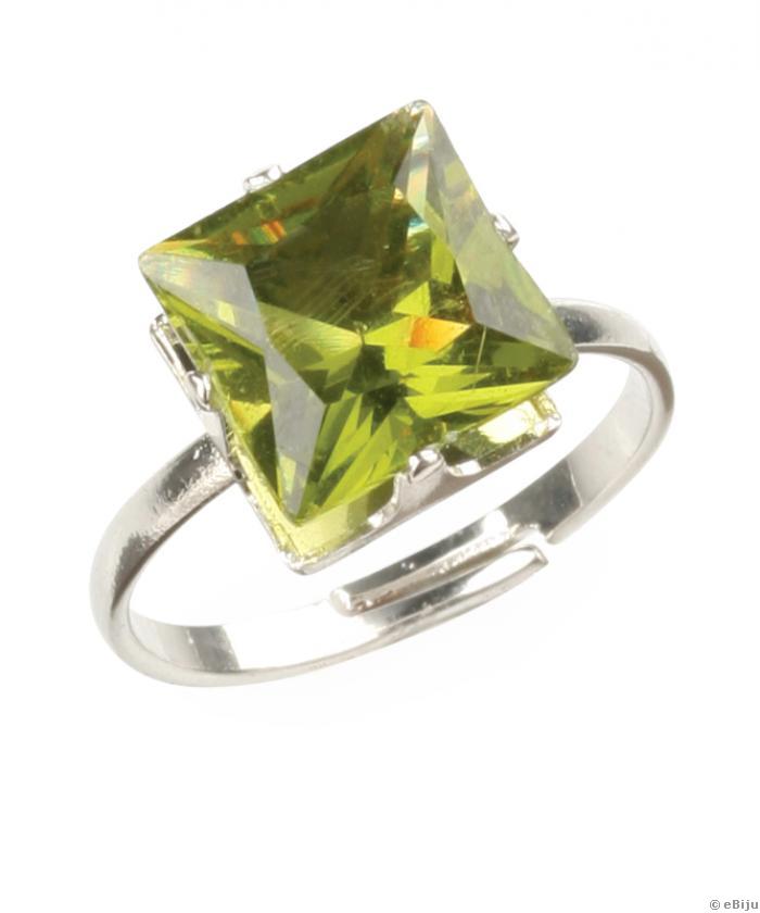 Zöld, négyszögletes kristály gyűrű